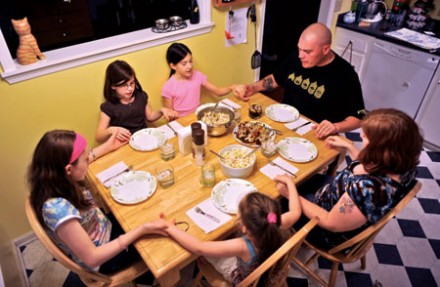 Children learn ‘soft skills’ when they eat together with their parents  (CNS photo)